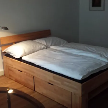F24 Elector Guest house