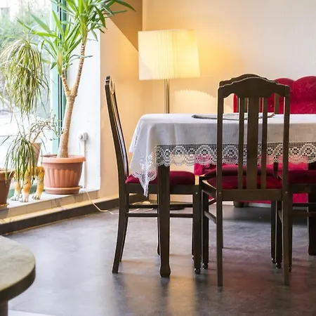 F24 Elector Guest house